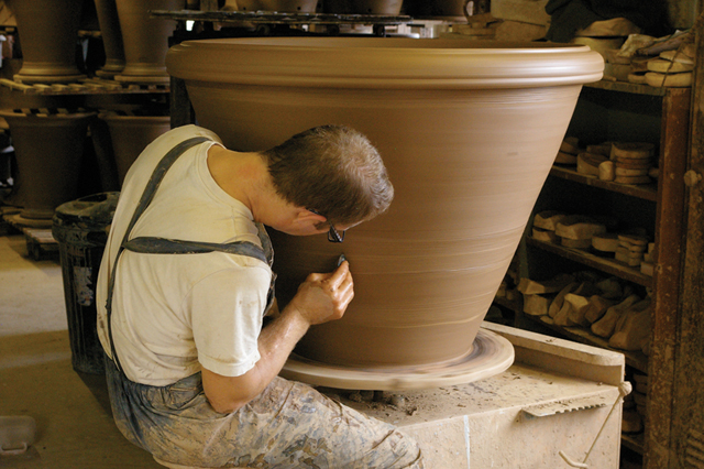 Whichford handmade garden pots 1